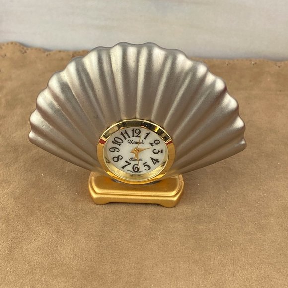 Vintage Fan Shaped Xanadu Desk Clock